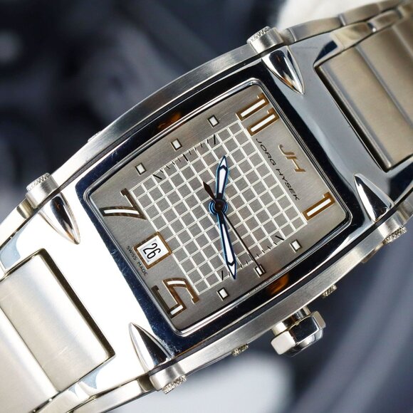 Jorg Hysek V-King VK04 Automatic, Silver Dial - Stainless Steel on Bracelet - Picture 9 of 9